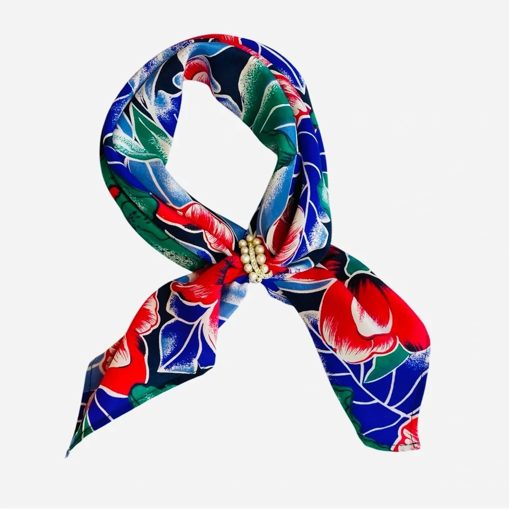 NWT SIlklette Floral Bloom NWT SILKLETTE Spotted 100% Fine Silk Kerchief Scarf